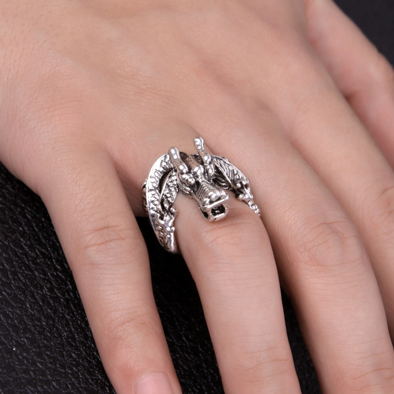 Retro Punk Snake Dragon Ring for Men Women Exaggerated Antique Siver Color Opening Adjustable Rings Anillo Hombre Bijoux finger ring silver ring adjustable rings opening ring badminton t shirt