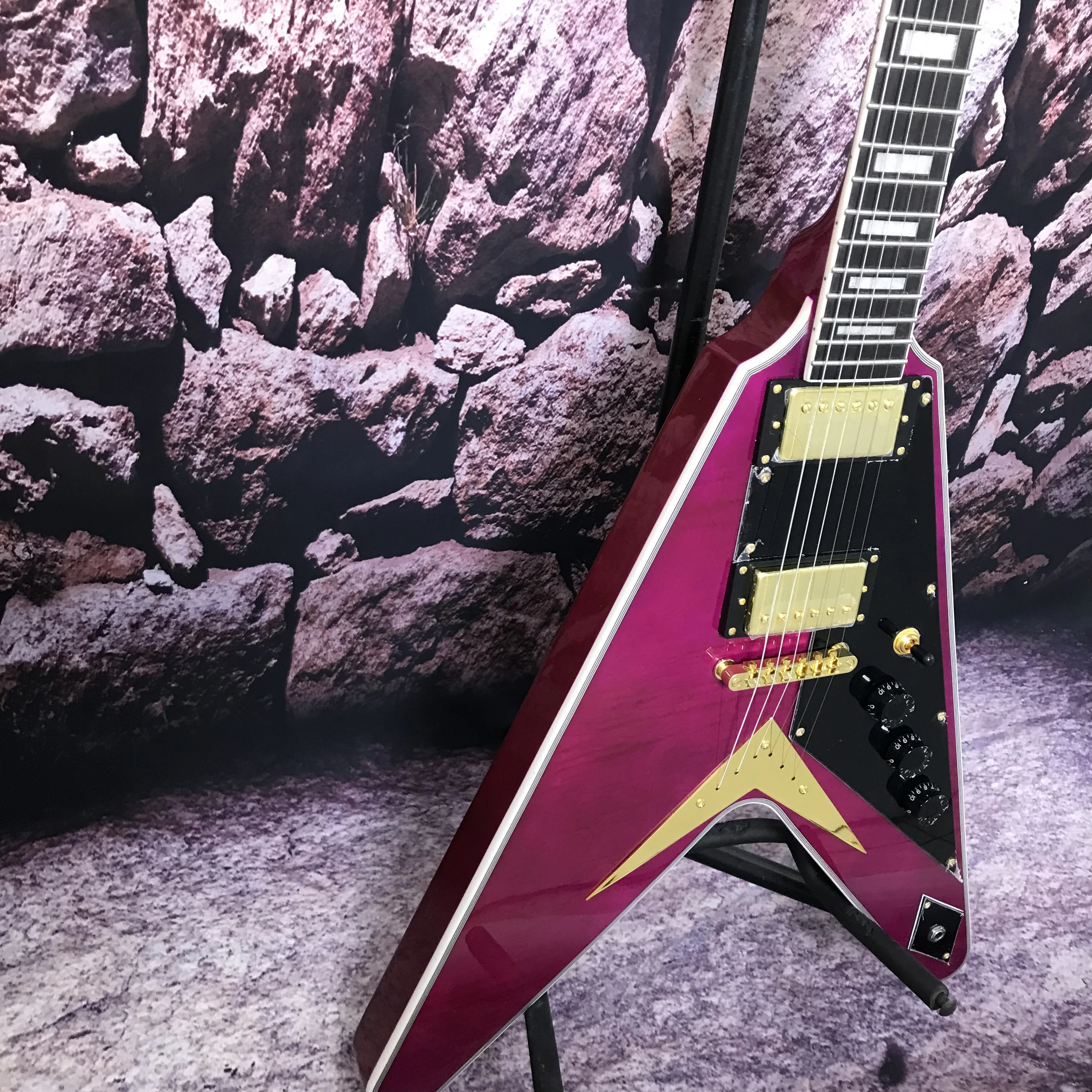 Electric Guitar Flying V Gold Hardware