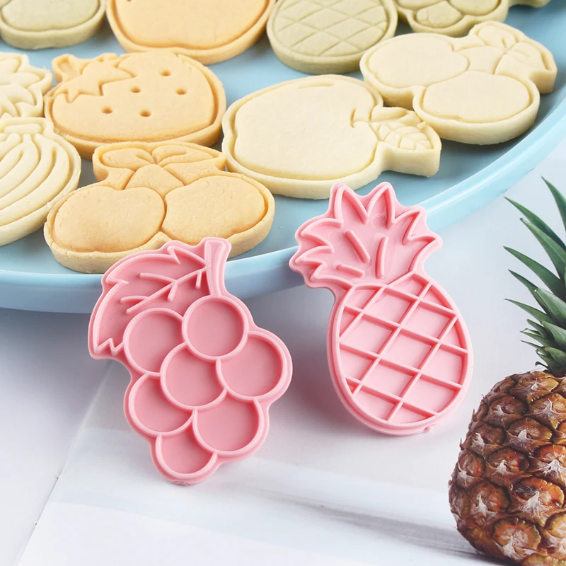 8Pcs/Set 3D Banana Peach Pressable Biscuit Mold Plastic Fondant Stamp Kitchen DIY Baking Tools Cartoon Apple Fruit Cookie Cutter