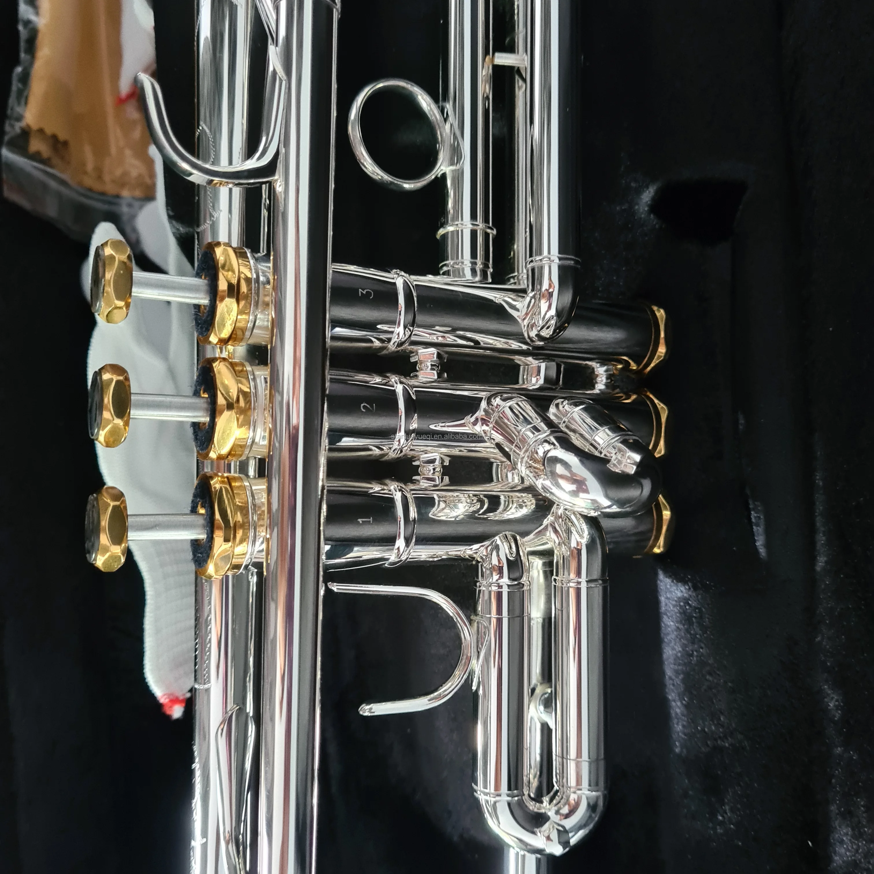 factory direct sale Professional Silver bb key Trumpet With Premium Case