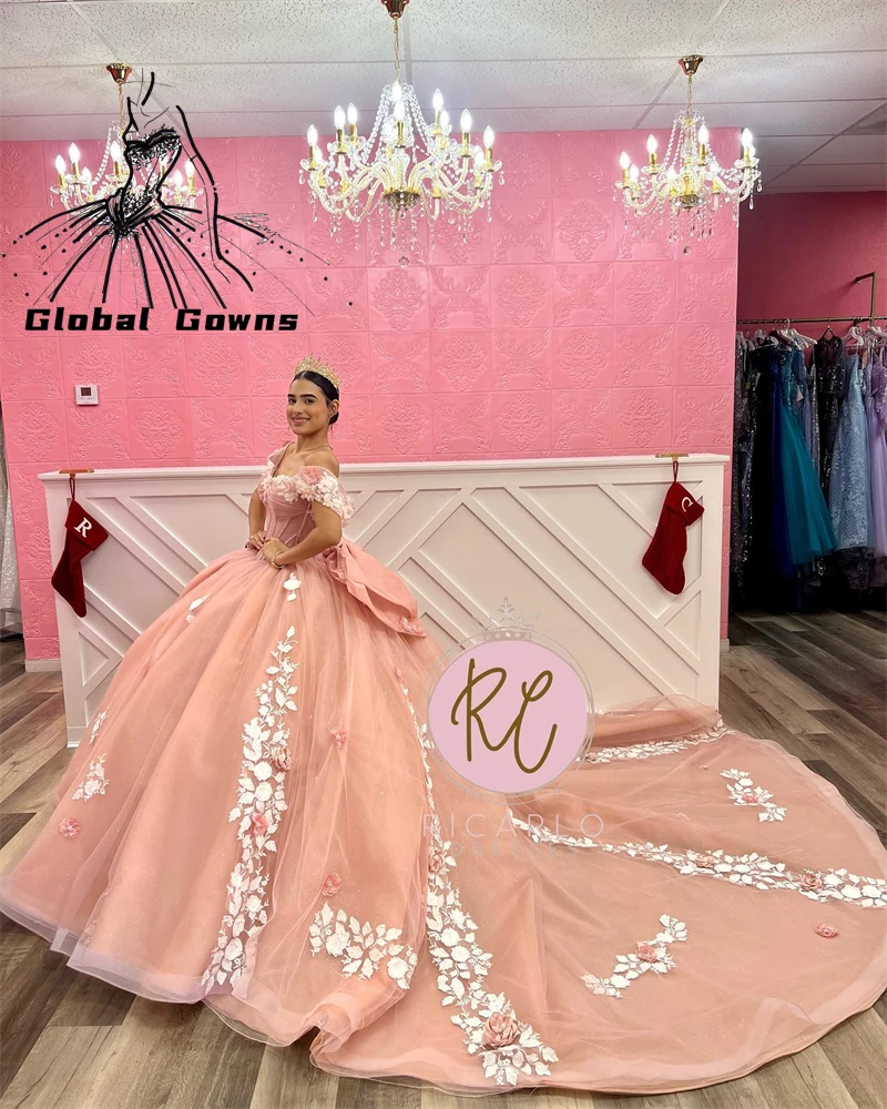 

Мексиканское розовое платье Quinceanera с открытыми плечами, украшенное бусинами, 3D цветочное бальное платье принцессы для милых 16 аппликаций, платья на день рождения