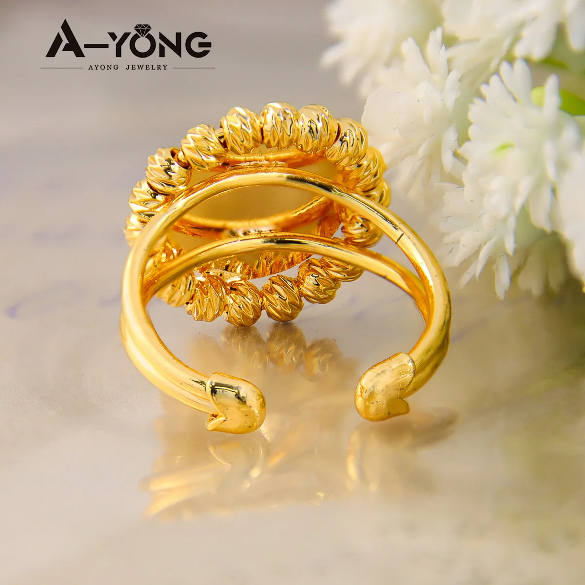 Bague Médaille Motif égyptien En Plaqué Or 18 Carats - Tailles 50 à 60 - Bijouxia - Neuf