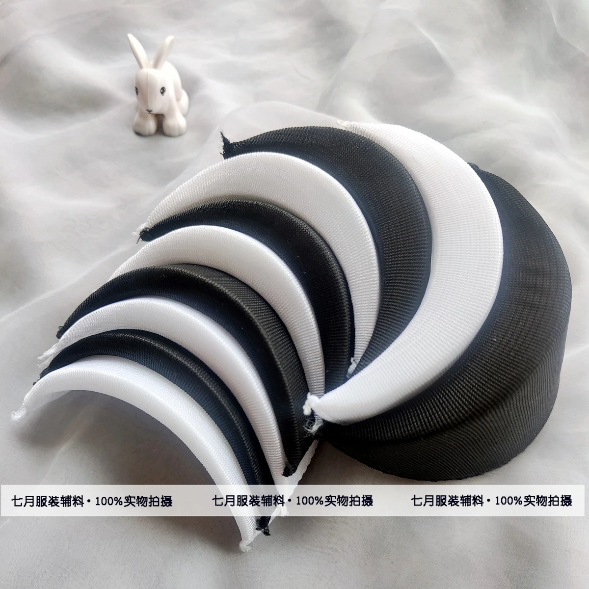 Description Picture 2 of item2pair 4pcs White/Black hard sponge wrapped Shoulder Pads Shoulder Padding for jacket suit coat Clothes Sewing Accessories
