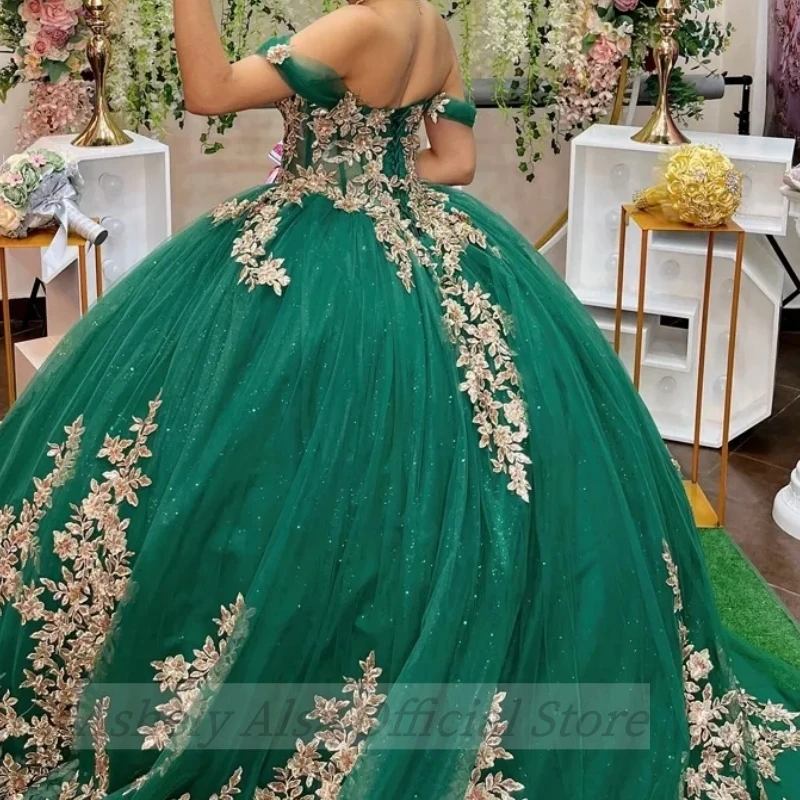 Saudi Arabic Green Sweet 16 14 Year Girl Prom Dresses Sweetheart Lace Applique Party Gown vestidos de 15 a&ntilde;os quincea&ntilde;eras