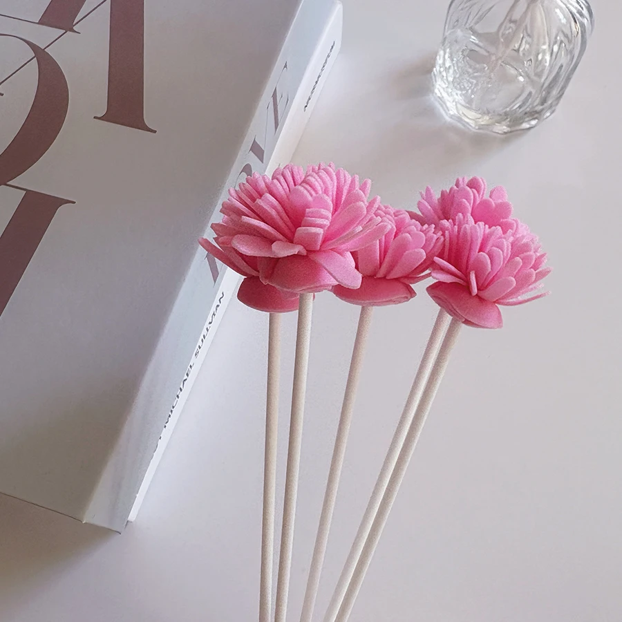Aromatherapy Fragrance Diffuser with Floral Accents