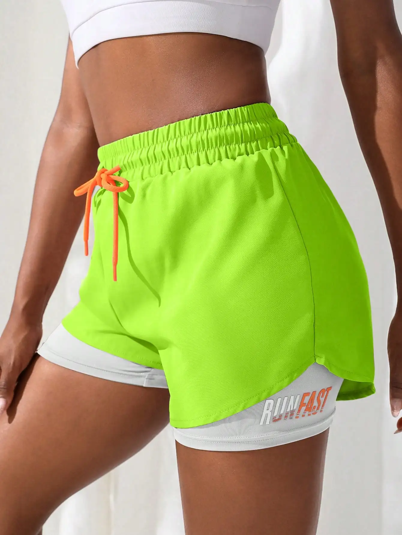 Shorts mit Kordelzug und Buchstabenmuster, doppellagig, bequem, lässig, Sporthose für Laufen und Training – Detail 9