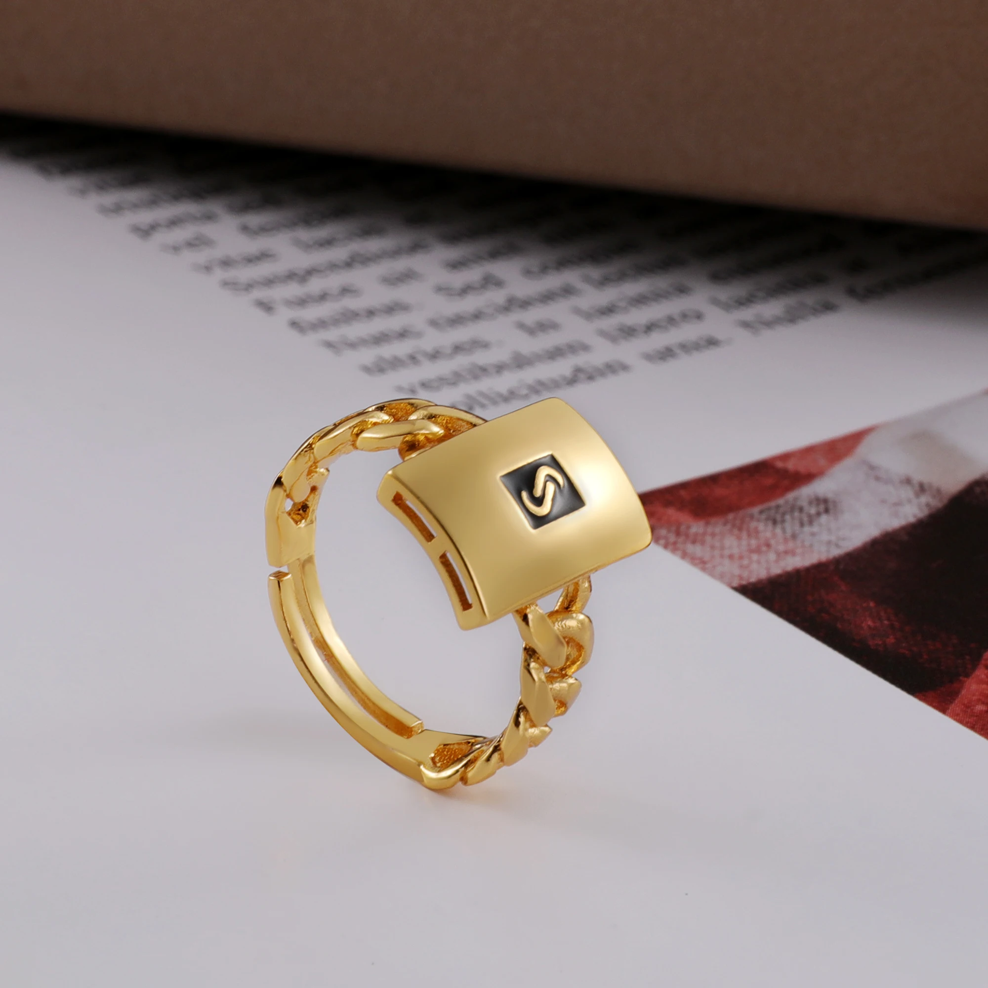 طقم قطرات مطلية بالذهب من JRH من المجوهرات ، قلادة...