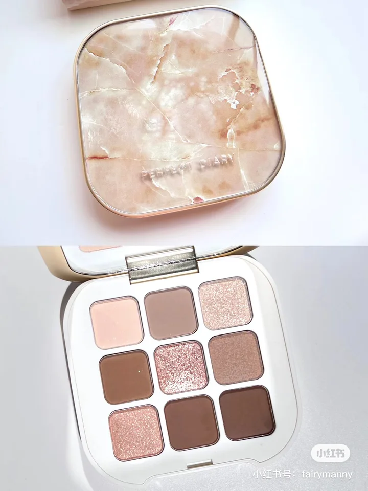 9色のアイシャドウパレット