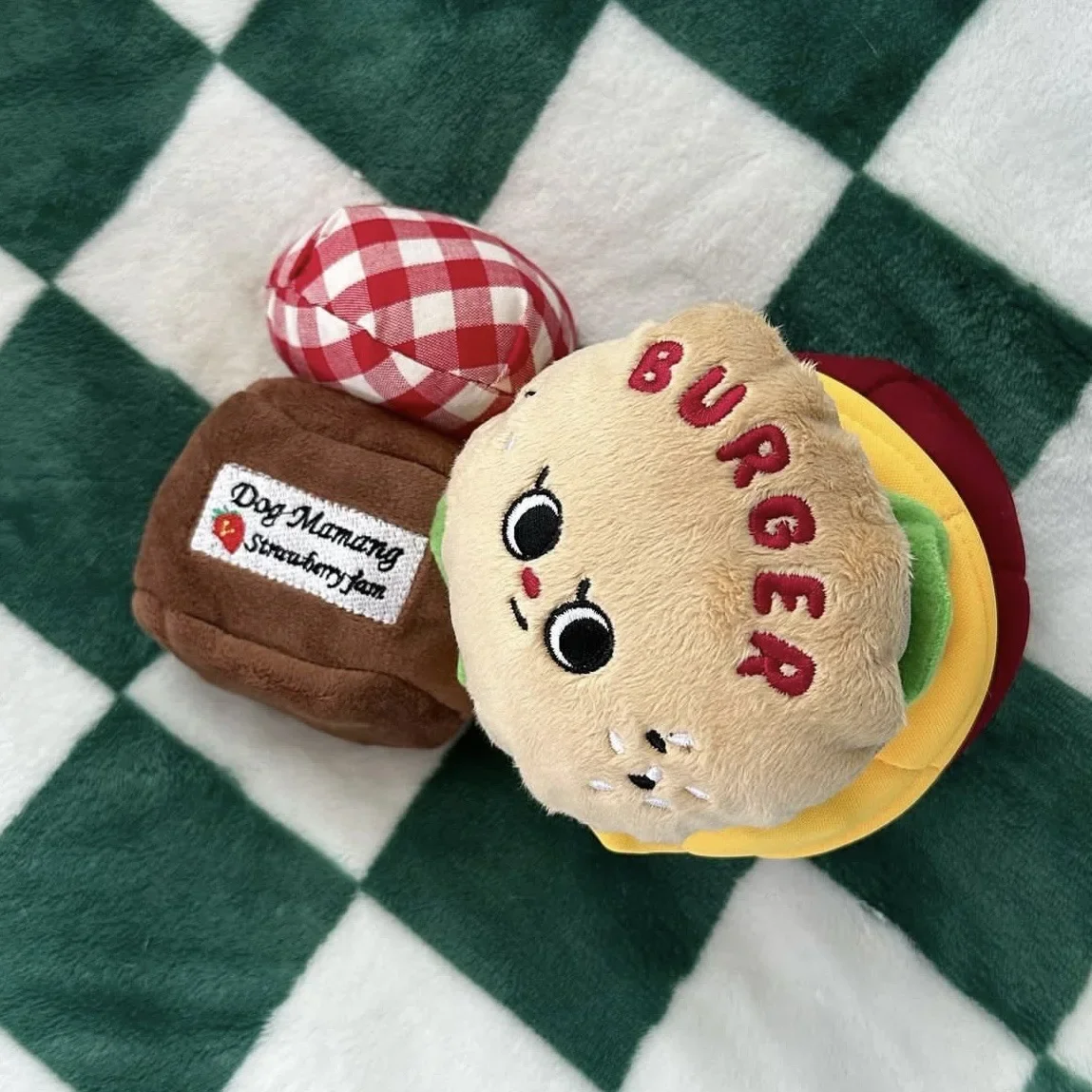 Cute Pet Jam Canned Cartoon Plush Toy with Sound and Hidden Food