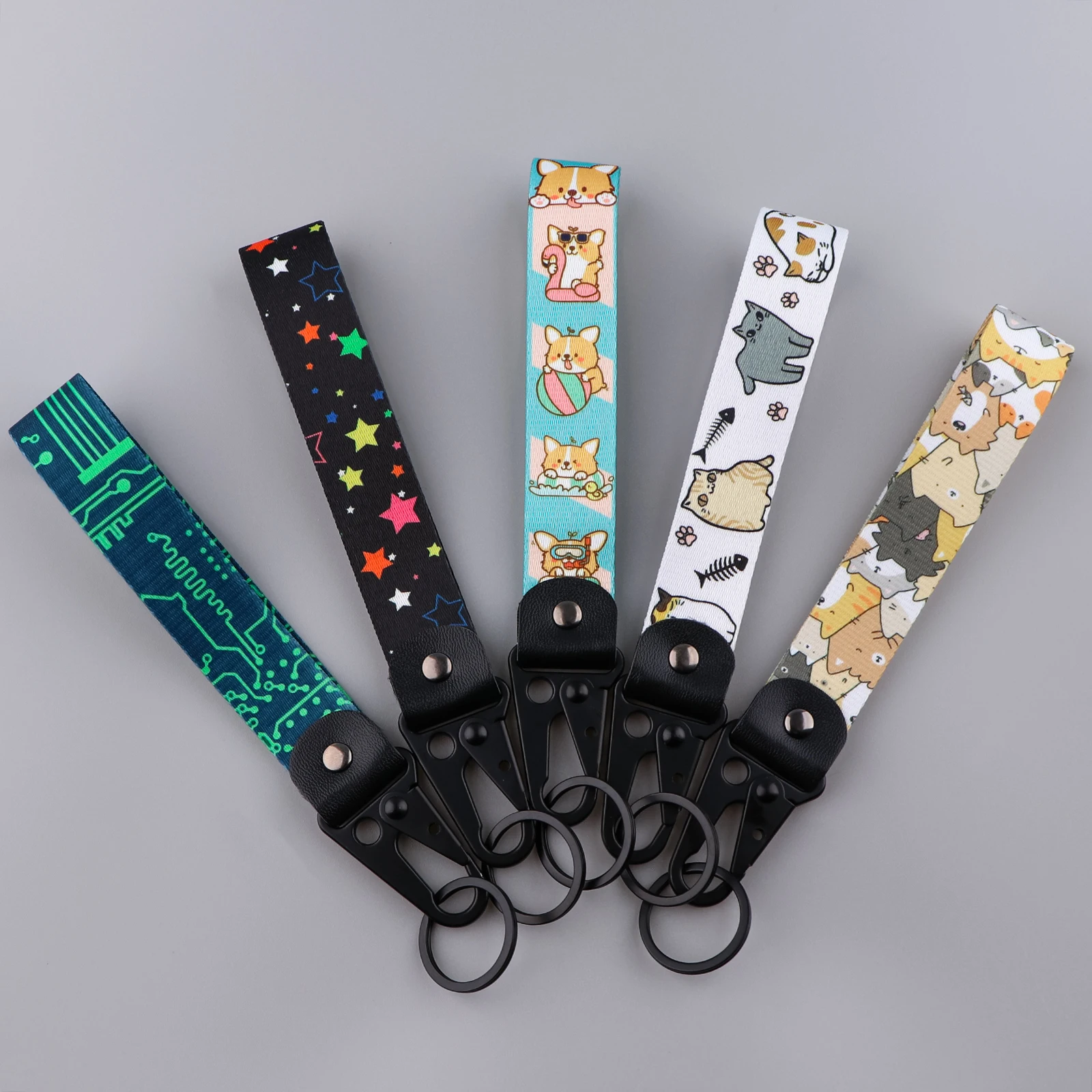 

Брелок для ключей в стиле аниме для мотоциклов, брелок для мужчин и женщин, брелок для ключей, модные аксессуары