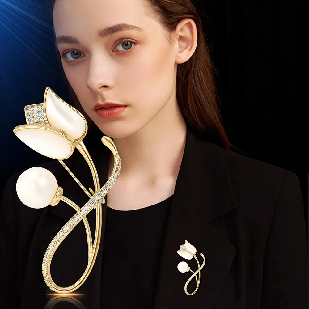 

Golden Tulip Flower Imitation Pearl Brooch Shiny CZ Full Of Rhinestone Women's Brooches Metal Pins Party Badge Jewelry Gifts