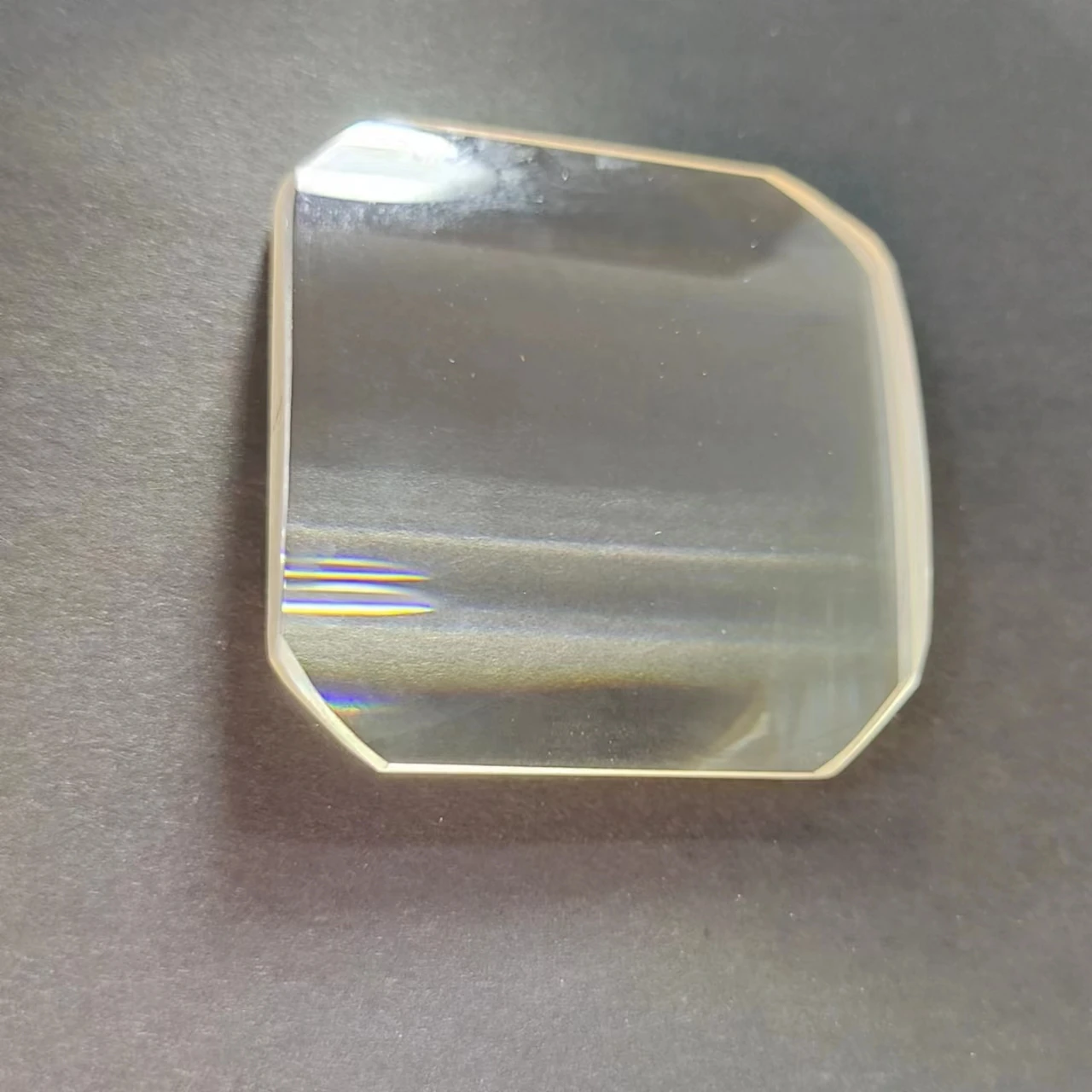 Description Picture 4 of item50x49mm F76mm Plano Convex Cylindrical Lenses High Quality Optical Glass Condensing Lenses Accept Customization