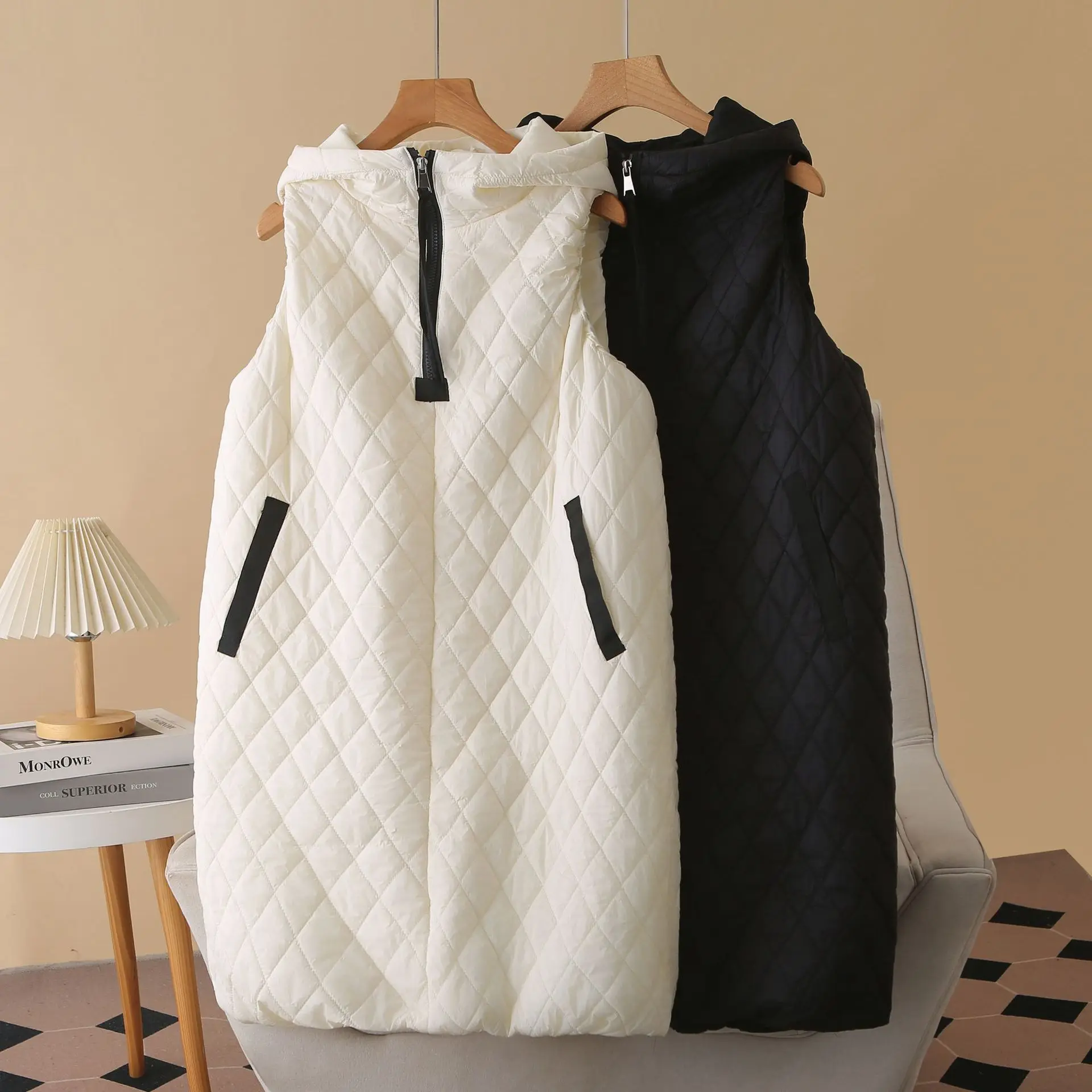 XXXXL Fashion Plus Size Women's Parkas 2025 Autumn/Winter New Lightweight Hooded Warm Padded Sleeveless Vest 1726