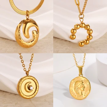 Geometric Cresent Moon Round Necklace for Women Stainless Steel Coin Portrait Pendant Necklace Fashion Wedding Jewelry Gift