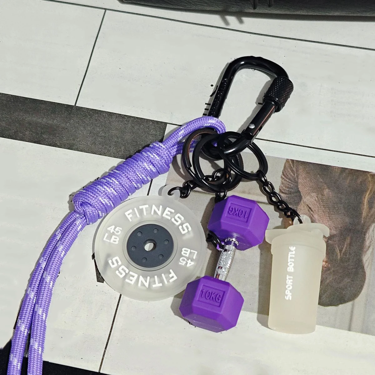 Dopamine Fitness Series Pendant D-shaped Buckle Detachable Barbell Plates Key Chain Creative Barbell Plates