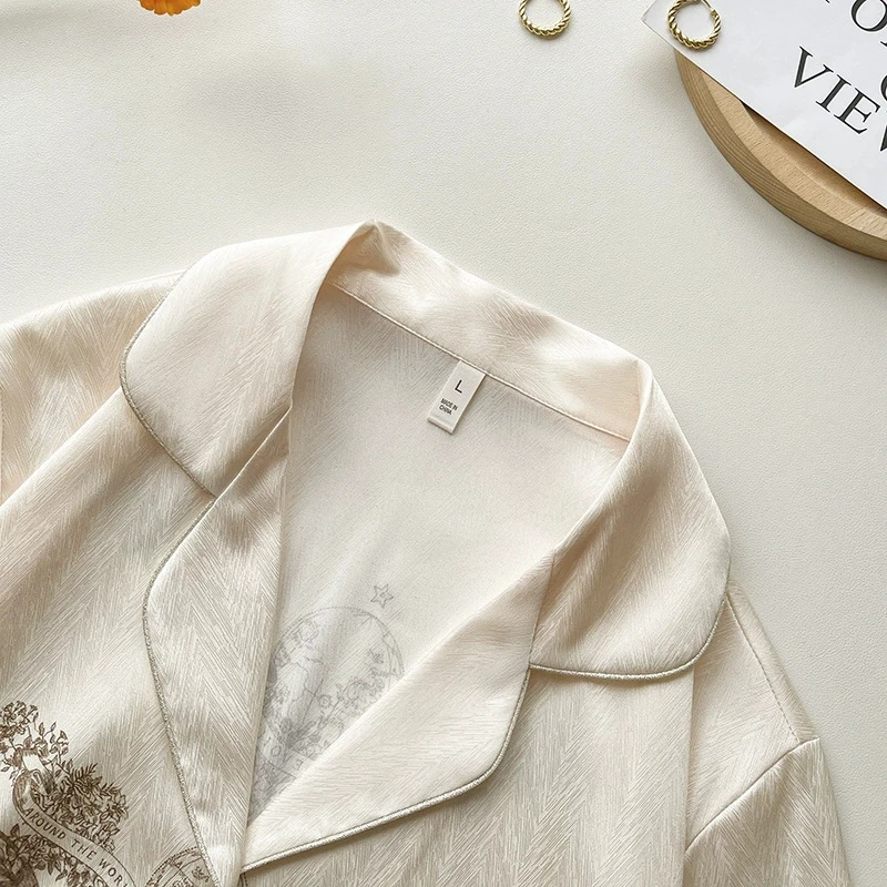 طقم بيجامة حريرية ساتان نسائي