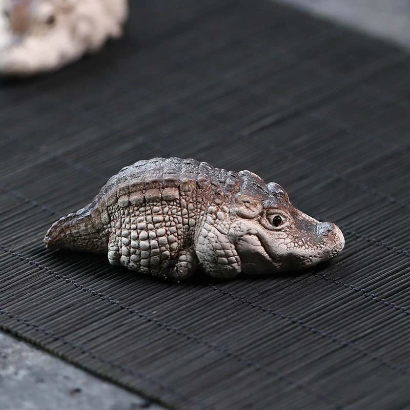 Tea Pet Ornaments 1pc Mini Crocodile TeaPot Living Room Ornaments Handmade Tea Ceremony Tea Play Room Table Home Boutique
