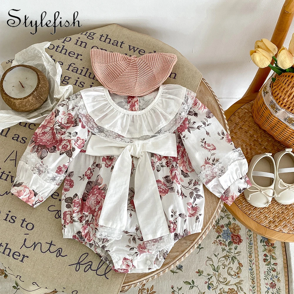 

Spring and autumn clothing for infants and children, floral print, lotus collar, long sleeved triangular romper, bowknot romper