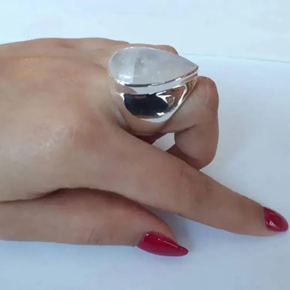 HOYON Hot selling retro simulation moonstone ring for women jewelry punk style exaggerated atmosphere ring jewelry female gift