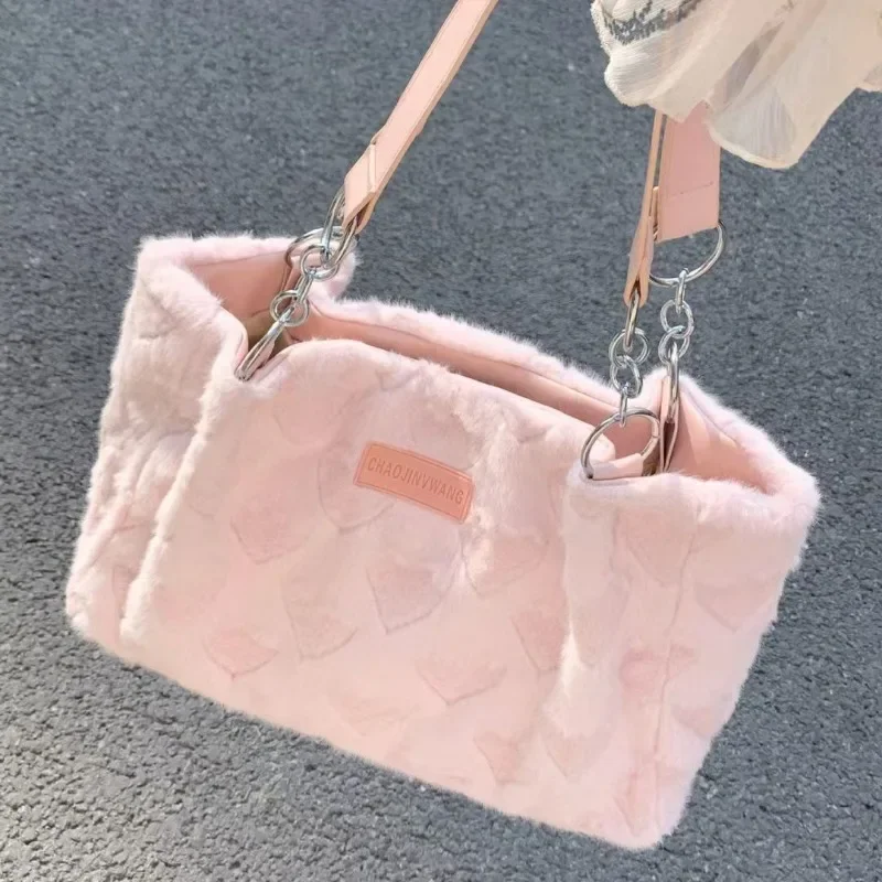 

MBTI Plush Pink Womens Tote Bag Cute Heart Large Capacity Autumn and Winter Casual Shoulder Bag Shopper Student Daily Handbag