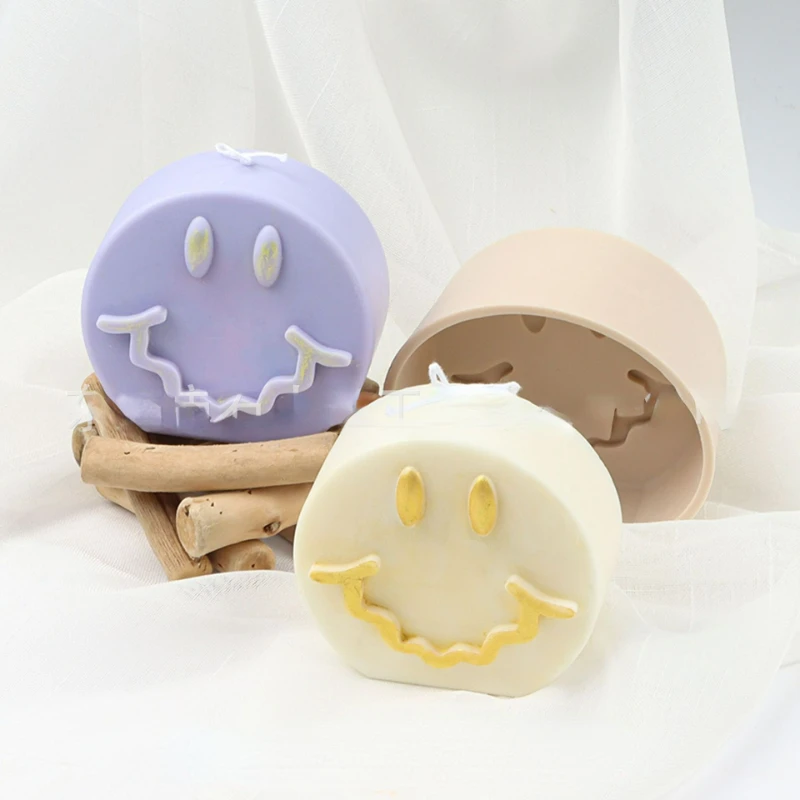 

New Smiling Face Silicone Candle Mold DIY Handmade Soap Mold Round Shape Aromatherapy Plaster Ornaments Art Craft Mold