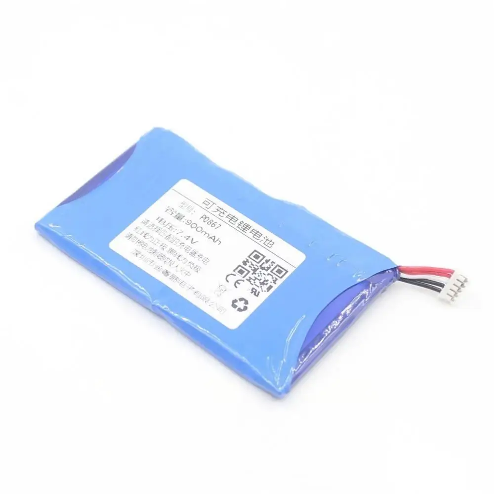 Batterie de remplacement P0867 7.4V 900mAh insérée dans un drone Sprocket Plus