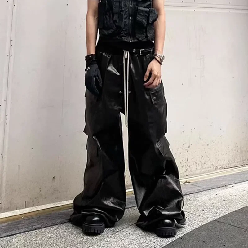 パンツ PU Coated Wide-Leg Cargo Pants PU Coated Wide-Leg Cargo Pants