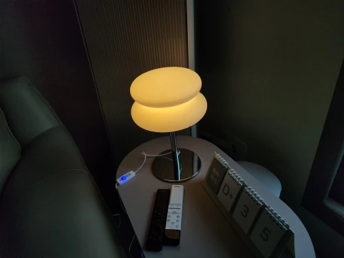 Chic Creamy Style USB Bedside Lamp with Tri Color Dimming photo review