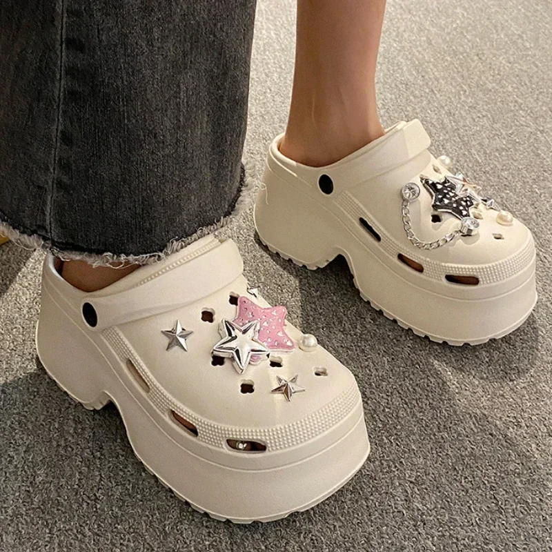 Women Clogs 2025 New Arrival Soft EVA Thick Platform Slippers Comfortable Garden Shoes Exquisite Fashion Girls Beach Sandals 4