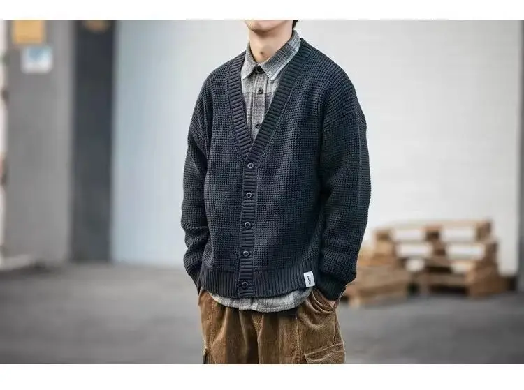 Description Picture 6 of itemKorean Loose Vintage V-Neck Cardigan Sweater Men Spring Autumn New Solid Patchwork Button Pocket Knitted Jacket Long Sleeved Top
