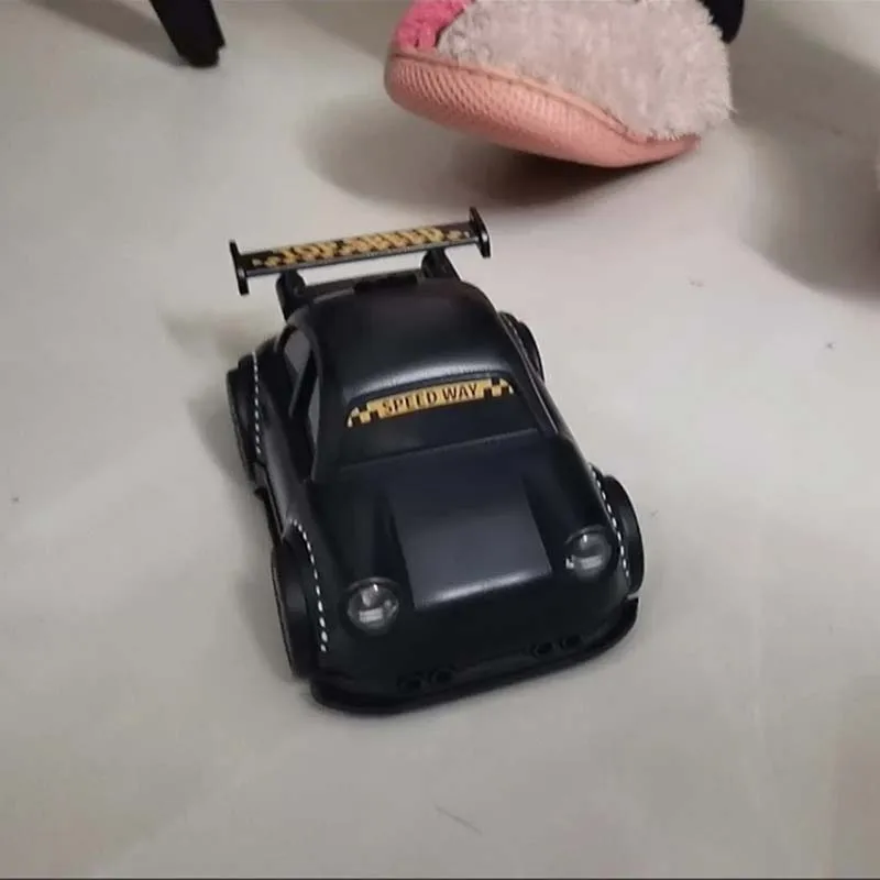 RC-bil 2.4G Mini Drift med Ljus och Ljud - Vit/Svart