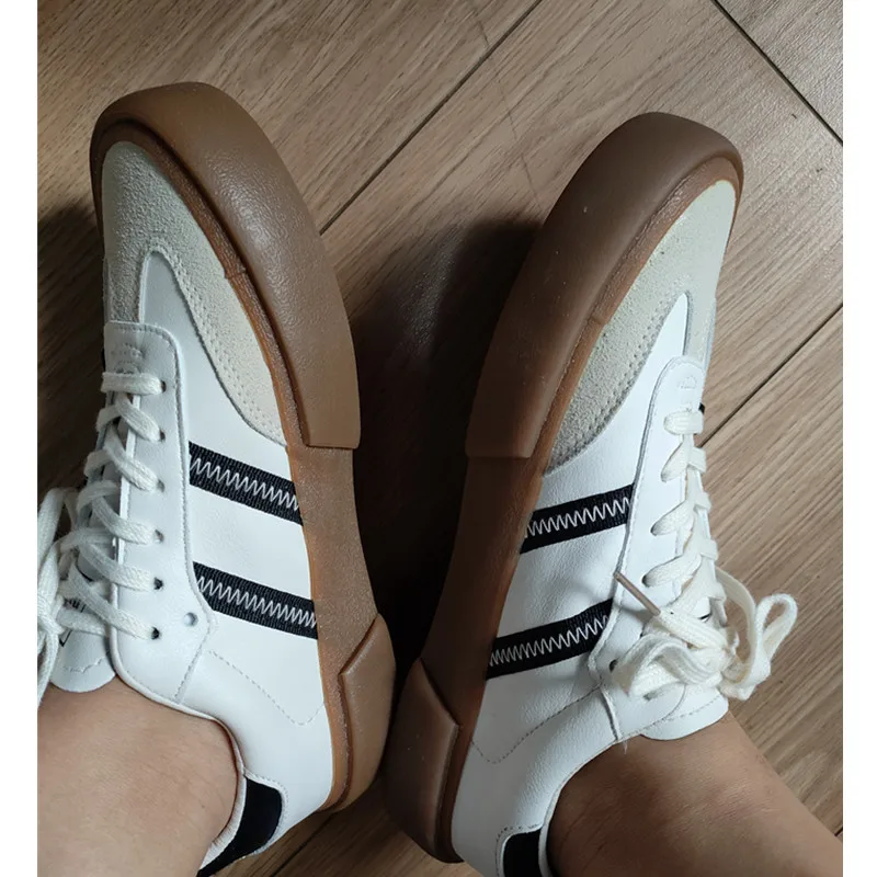 2023 Autumn New Luxury Shoes for Woman Classic Sneakers Women Leather Retro Low Cut Lace -up Casual Women Sneakers Plus Size 44