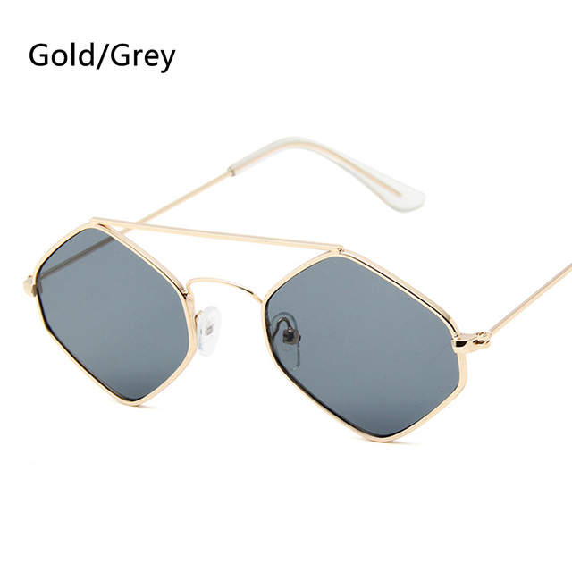 Sexy Hot Lips Shape Sunglasses Retro Small Frame Metal Sunglasses Fashion Ocean Lens Sunglasses for Men and Women