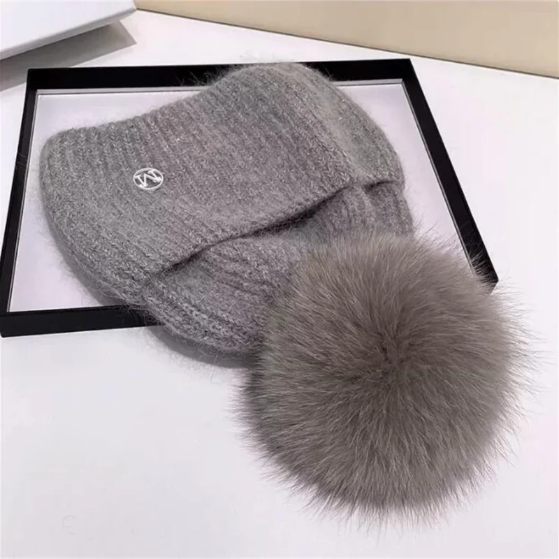 Real fox Fur Pom Poms Hat Women Outdoor Warm Skullies Beanie Winter  Hat for Women Rabbit Fur Knitted Hat Thick Cap Christmas 4