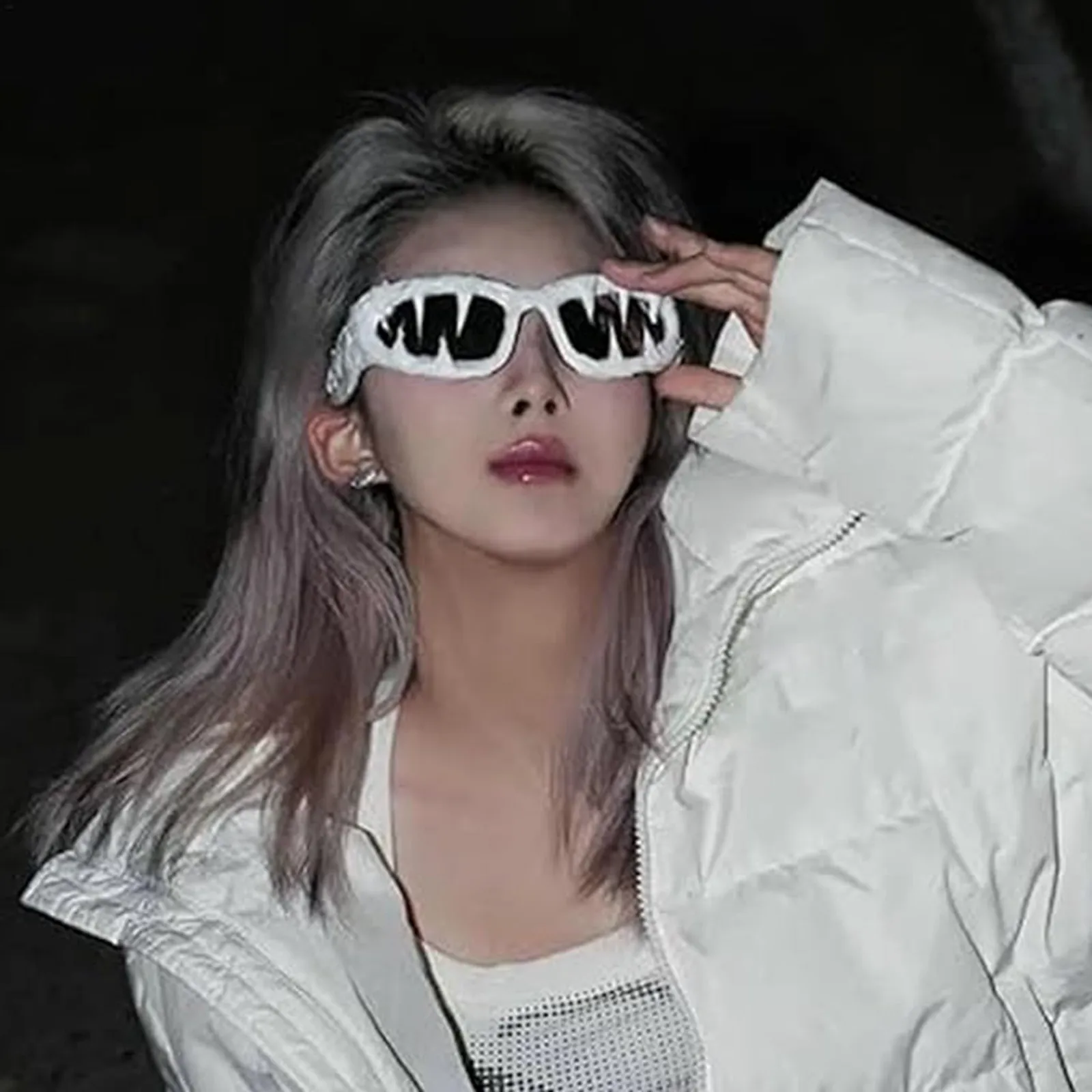 

Halloween Hand-Customised Glue Sunglasses The Same As Hubane Street Avant-Garde Men'S And Women'S Pioneer Sunglasses Cosplay