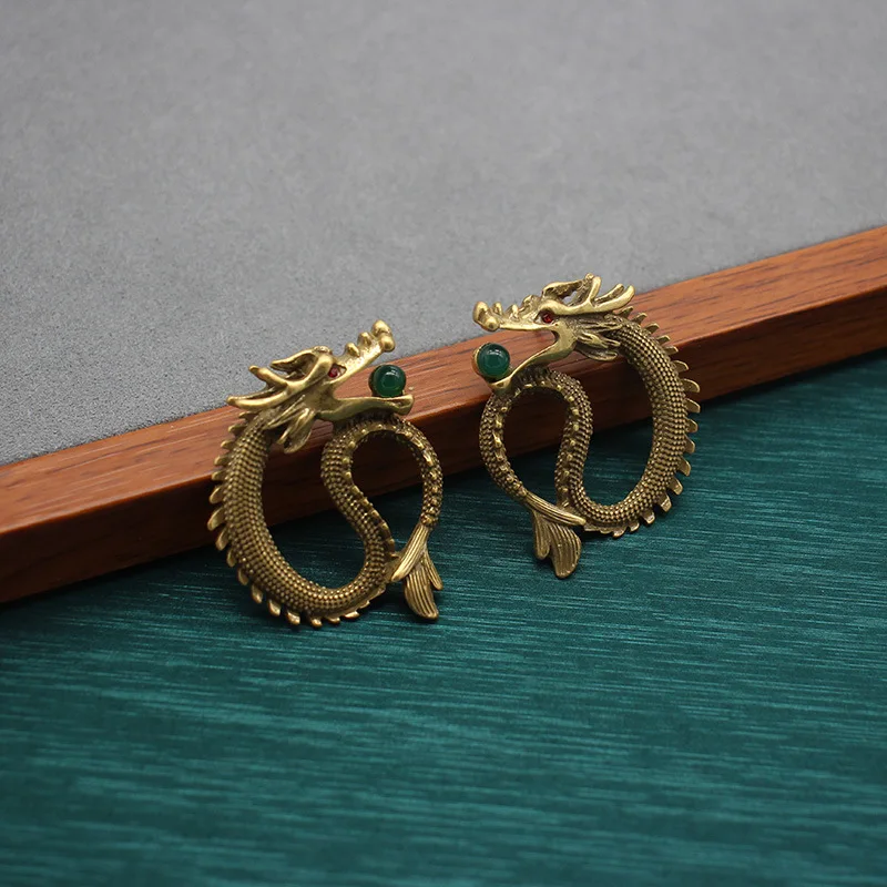 

Ретро Китайский дракон Новинка