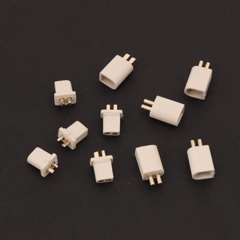 Lot de 10 connecteurs BT2.0 pour batterie drone FPV, organisés en rangée.