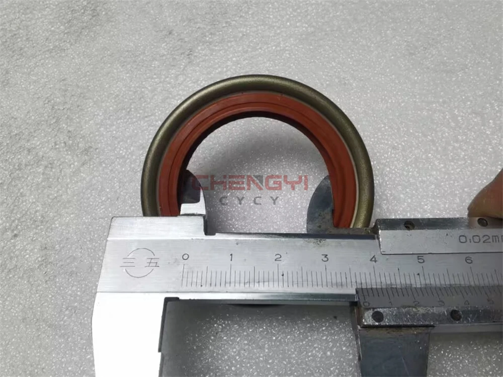 Automatic Transmission Front Oil Seal For Pajero Montero L047G V33W V43W V44W H76W H77W K94W MD951338 MR581104 HK038AI