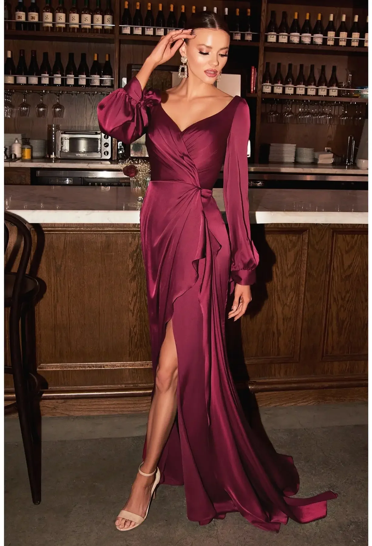 

Deep Red Evening Dress V-Neck Long Sleeves Special Occasion Gown V-Neck Backless Satin Side Slit Prom Dresses Robe De Soriee