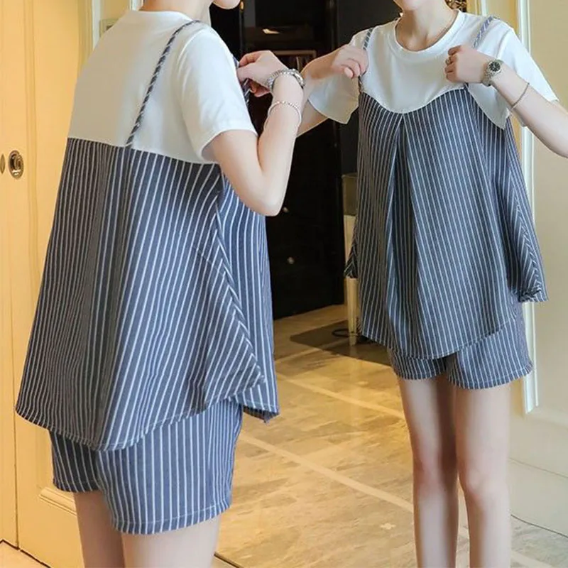 Summer Fashionable Pregnant Woman Clothes Set Striped O Neck T Shirts+Striped Shorts Twinset Maternity Fashion Loose Suit