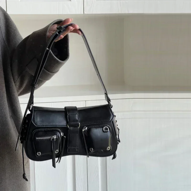 バッグ Y2K grunge City shoulder bag Black mini Amazon.com: Y2K Black Small Shoulder Bag Goth Bag Grunge