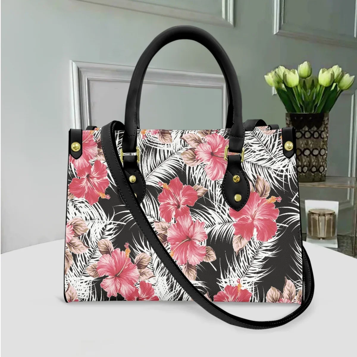Рисунок 2 - Роскошная дизайнерская сумка Hibiscus