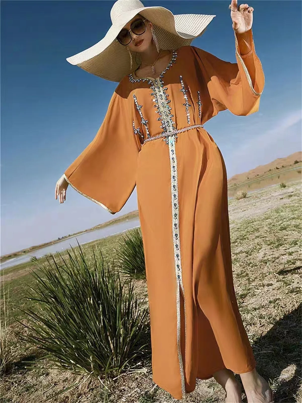 

Women's Party/Evening Dress Heavy Duty Hand Sewn Diamond v-Neck Long Sleeve Orange Dunhuang Dubai 2023 Summer Color Available