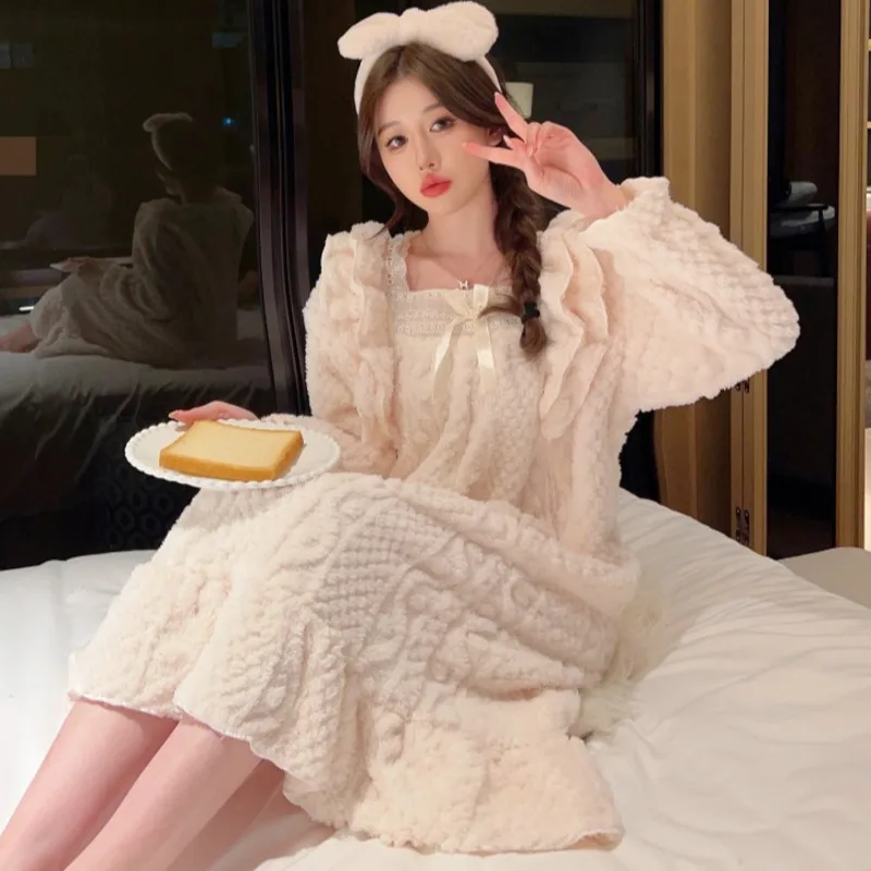Nightdress Women Flannel Fleece Warm Korean Style Nightgown Winter Thicken Nightwear Loose Home Dressing Gown Sleepwear Pajamas