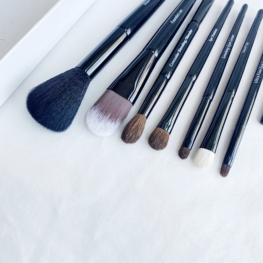 chanel eyeshadow brush