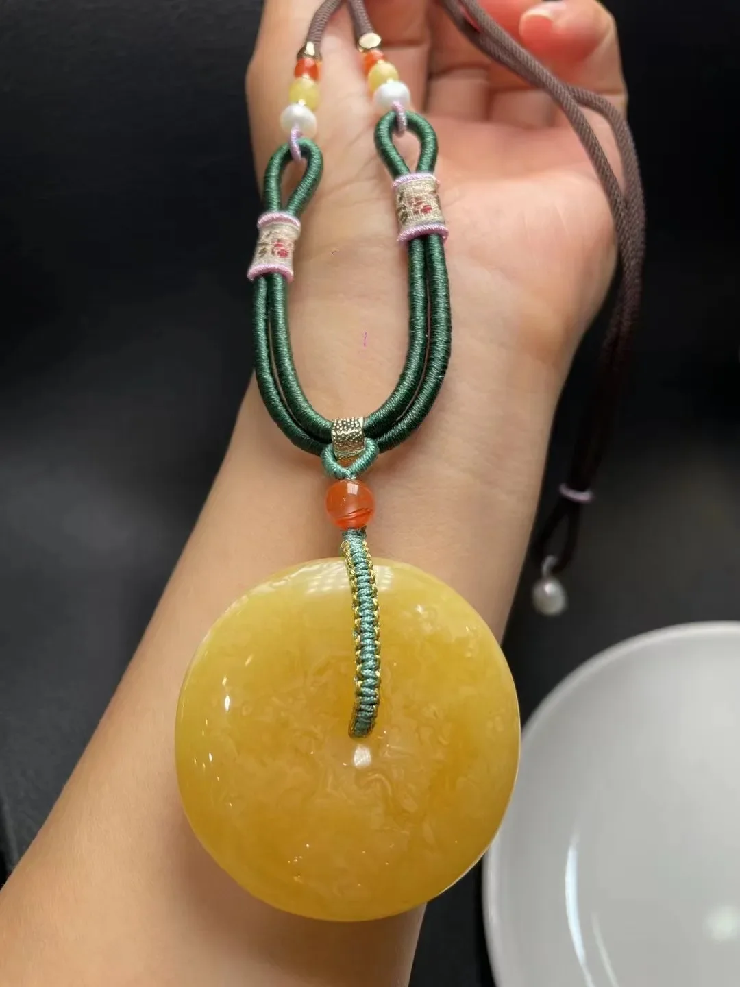 

Natural 100% real yellow amber round bead jade Necklace Pendant Women Charms Amulet Gifts For Ladies luxury Good Luck Gift