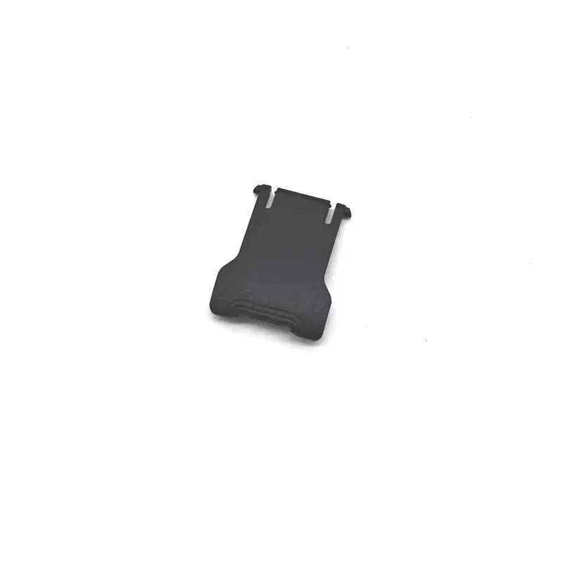 Gros plan sur le port USB de la coque Insta360 ONE RS One Inch, soulignant sa conception étanche et anti-poussière.
