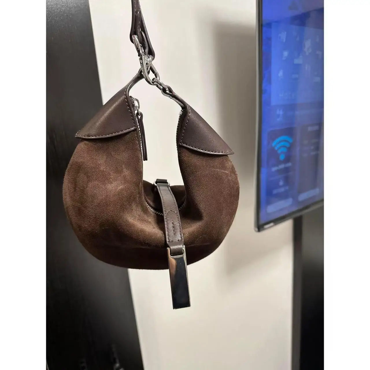 Retro Suede Frosted Tote Bag Autumn and Winter New Versatile Work Commuting Shoulder Bag Women's Bags Handbags