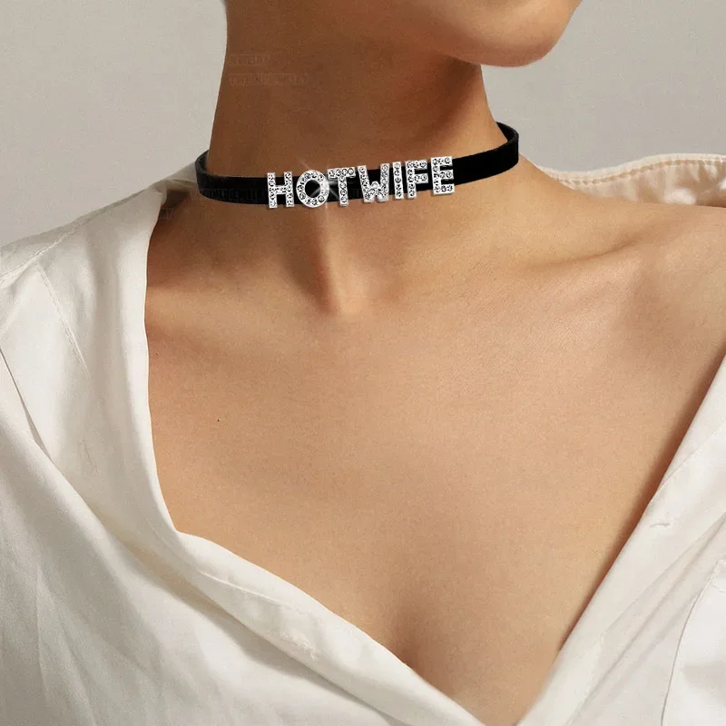 Rhinestone Letter Sexy HOT WIFE Necklace for Women Bad Words Custom Choker Fashion Korean Leather Collar Cosplay Jewelry Gift