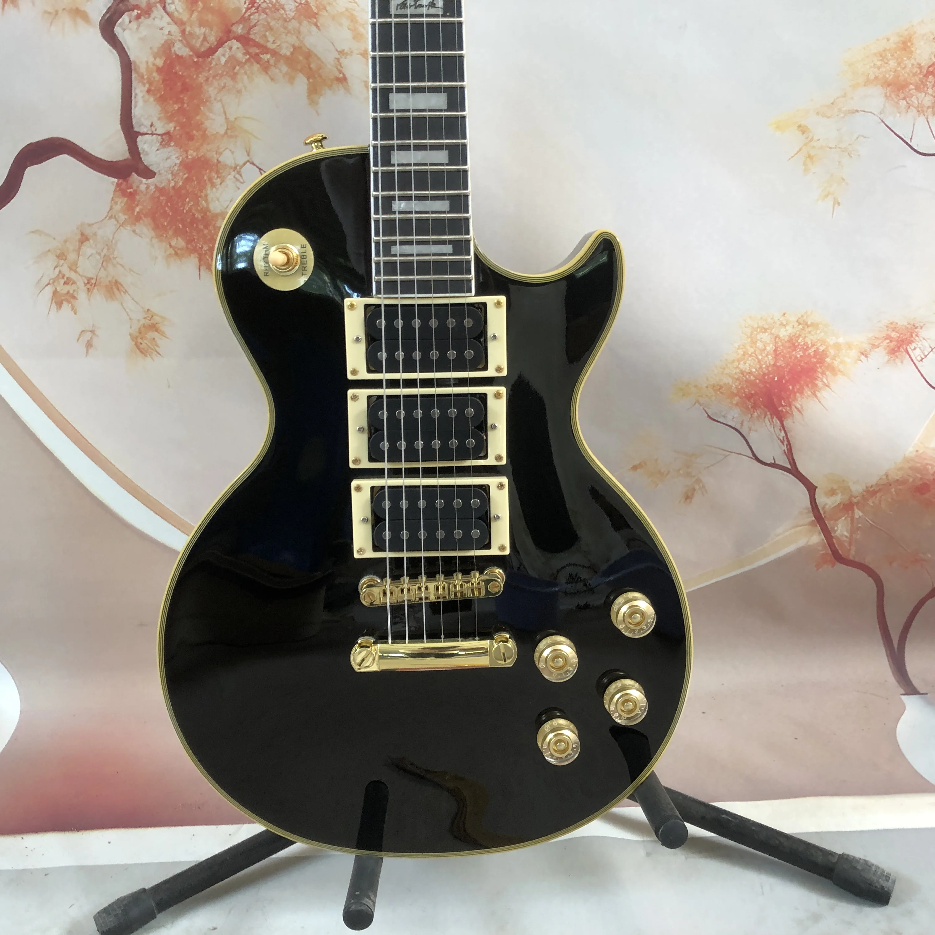 electric guitar 3H pickup Gold hardware Yellow binding rosewood fingerboard mahogany body For headless electric guitar